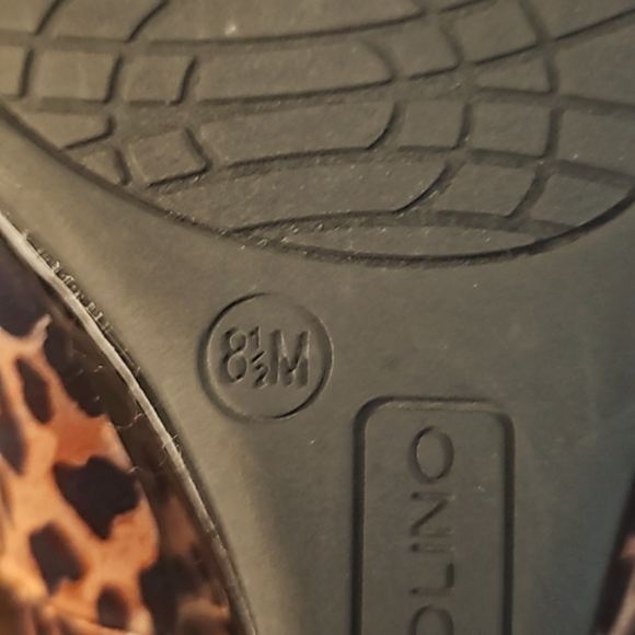 Bandalino Animal Print Wedges - Picture 12 of 16